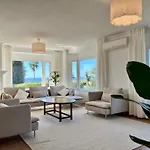 Private Villa In Elviria