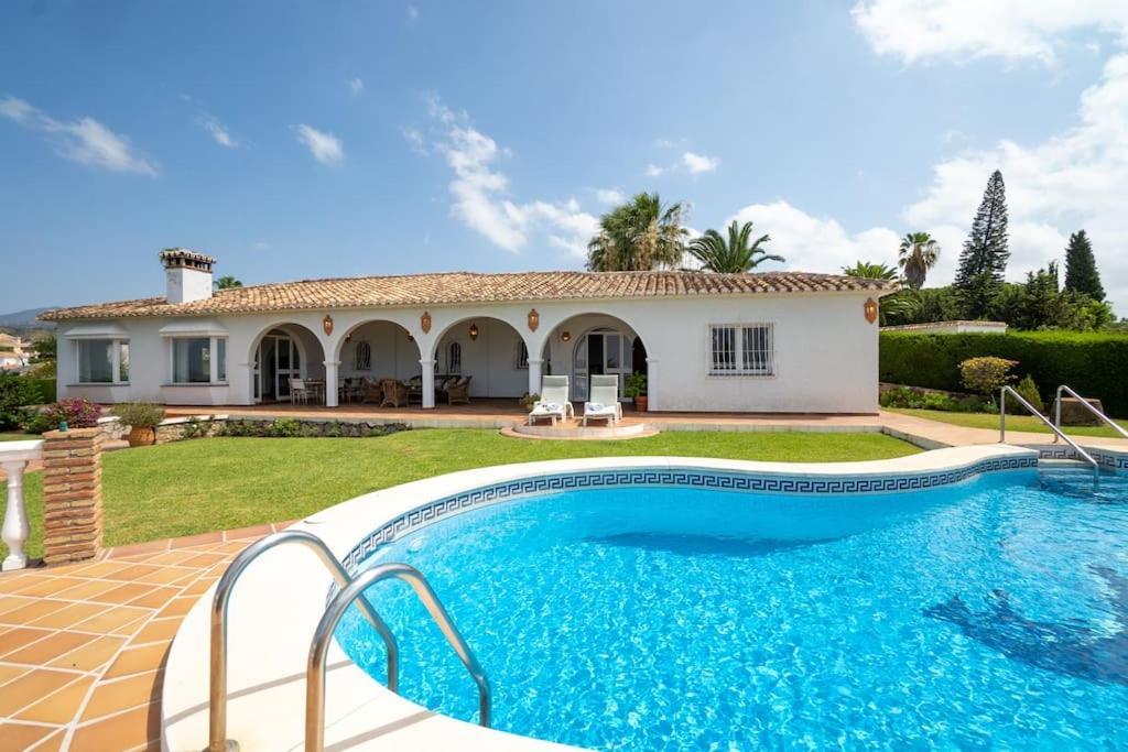 Private In Elviria Apartment